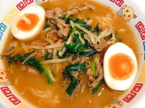 牛肉とニラの♪コッテリ辛味噌ラーメン